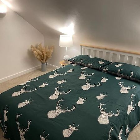 Stylish & Spacious 2 Storey, 3 Bed Apartment Gravesend Eksteriør billede