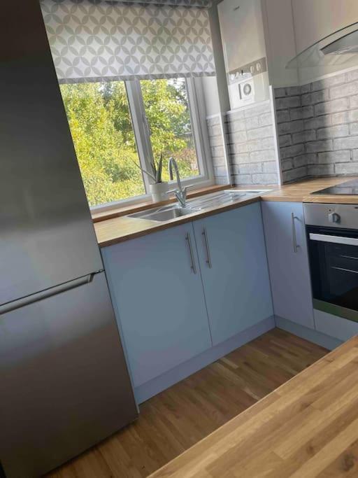Stylish & Spacious 2 Storey, 3 Bed Apartment Gravesend Eksteriør billede